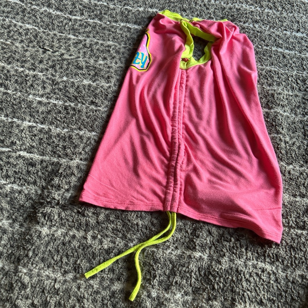 strawberry drawstring tank in pink 🍓